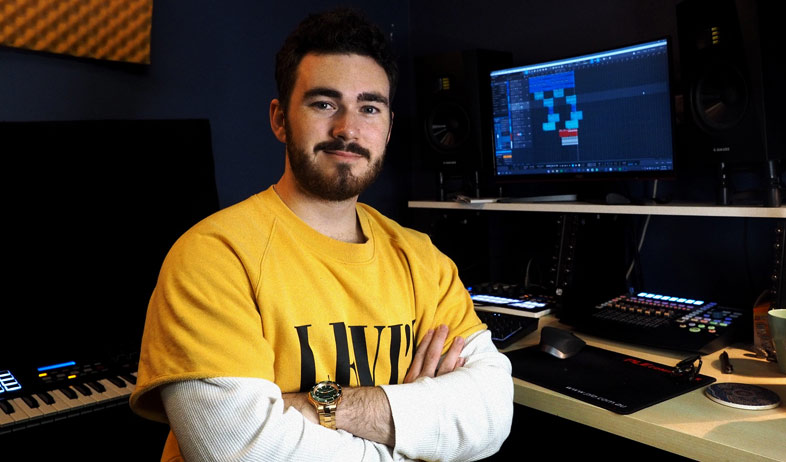 Nic Rollo, Perth Music Producer, Mixer and Engineer